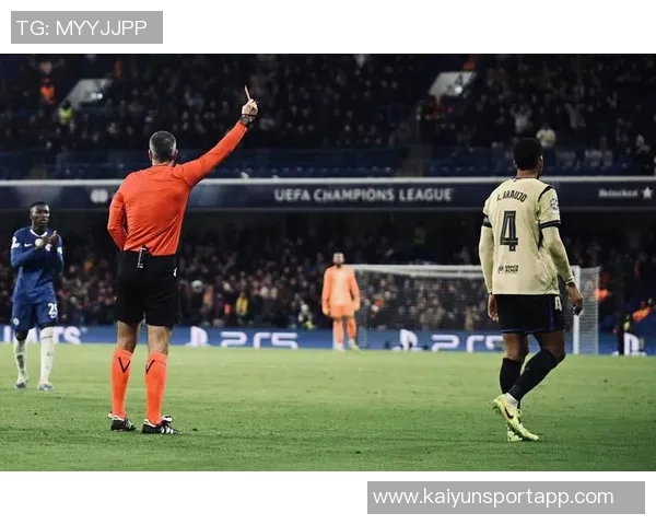 疯狂进球之夜巴萨国米巴黎大胜那不勒斯遭遇惨败引发热议