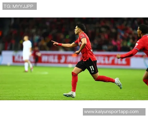 巴拉圭后卫失误助攻韩国严智星抽射破门取得领先