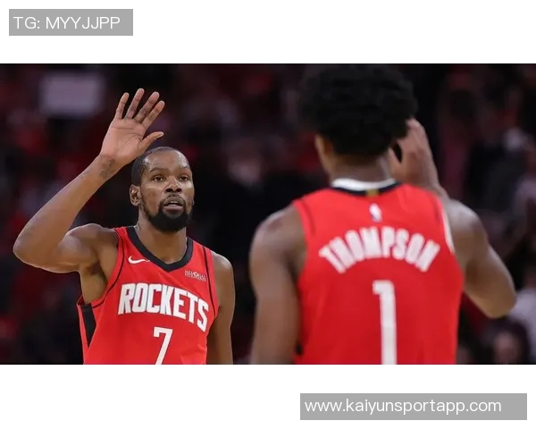 杜兰特半场表现惨淡仅得3分失误频频状态堪忧